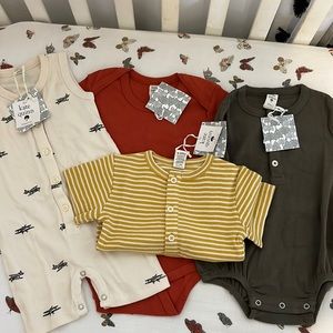 NWT Kate Quinn Organic Cotton Skinny Rib Set 18-24